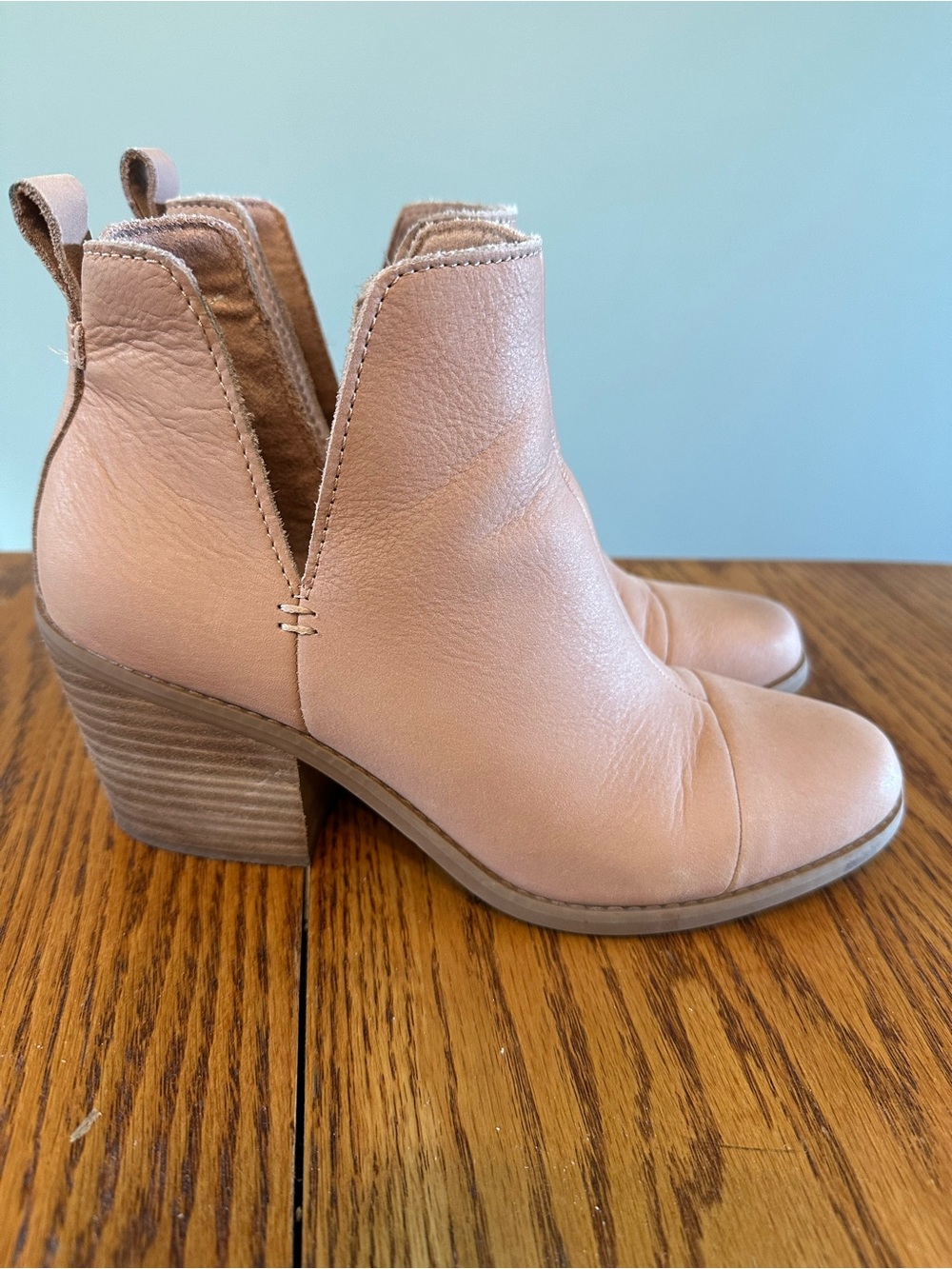 Toms Womens Blush/light tan Leather Everly Ankle Booties - Stylish Slip-On Hee